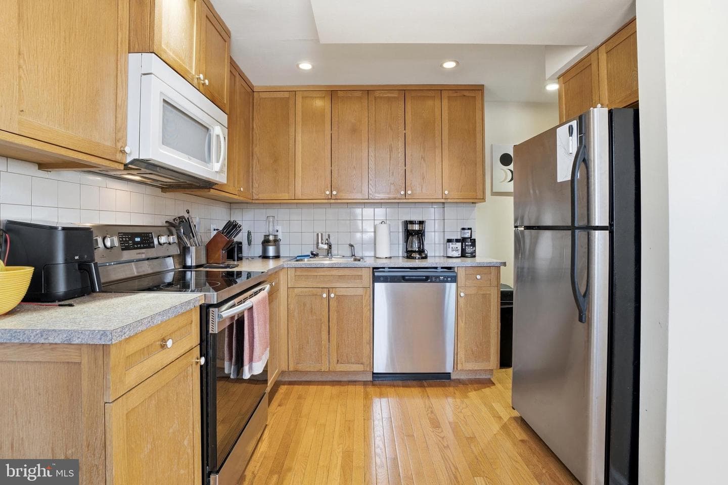 294 Lemonte Street photo 7