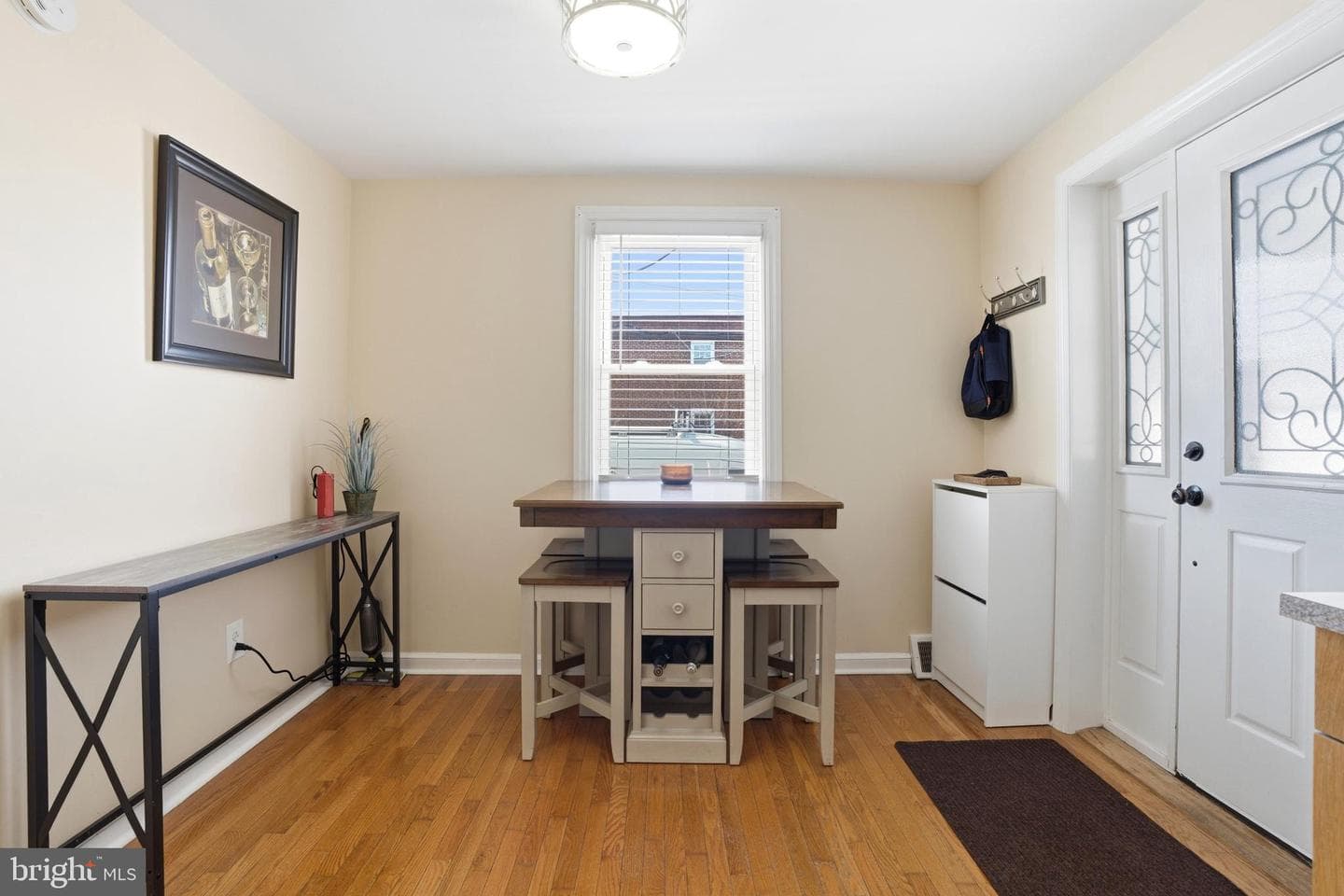 294 Lemonte Street photo 9