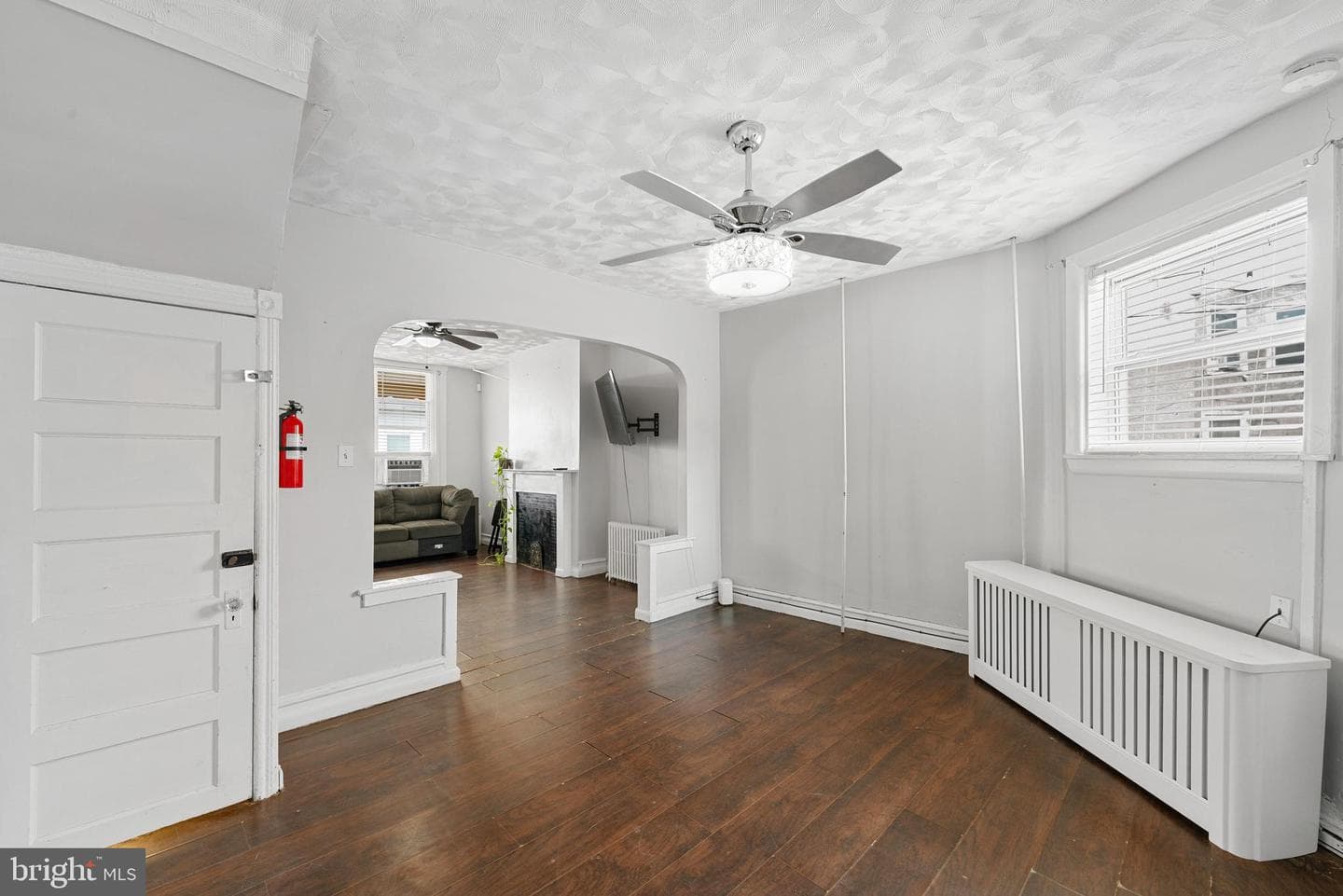 6084 Upland Street photo 8