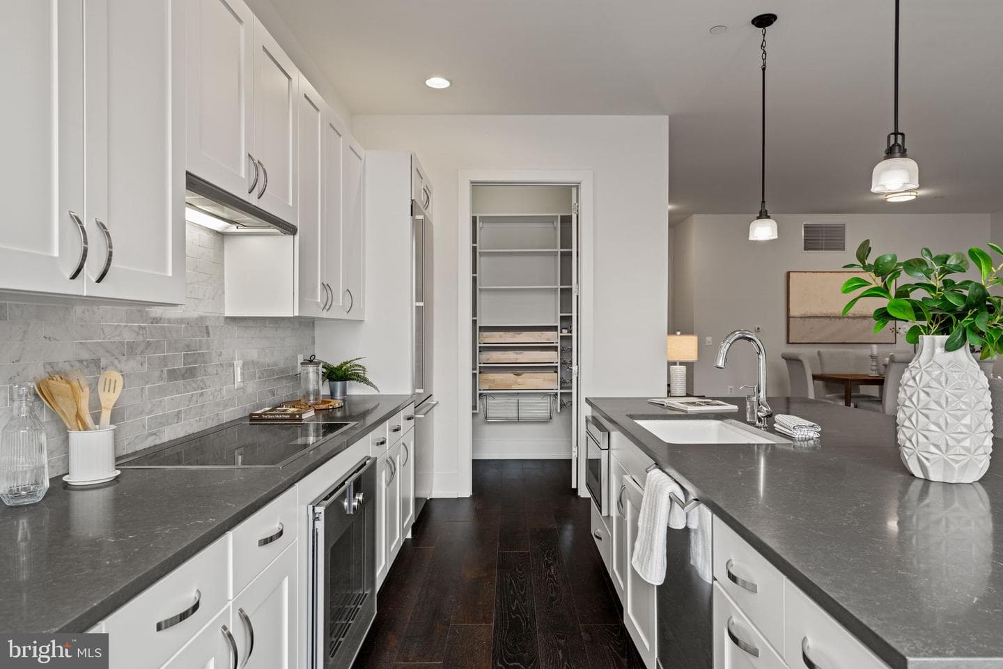 410 S Front St # 209 photo 14