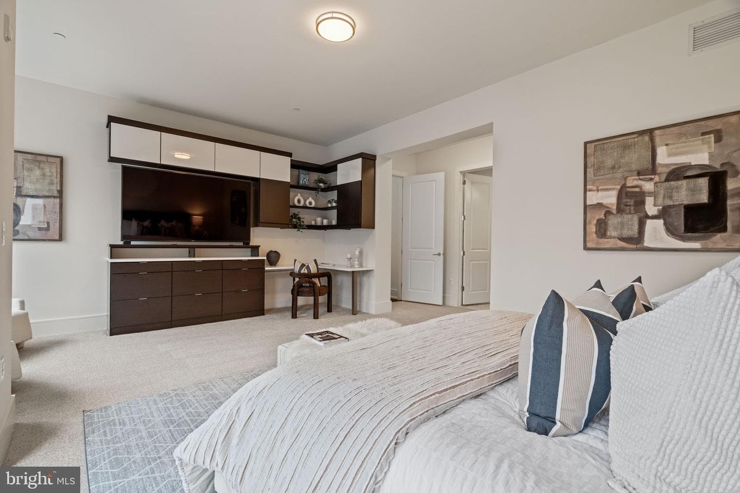 410 S Front St # 209 photo 22