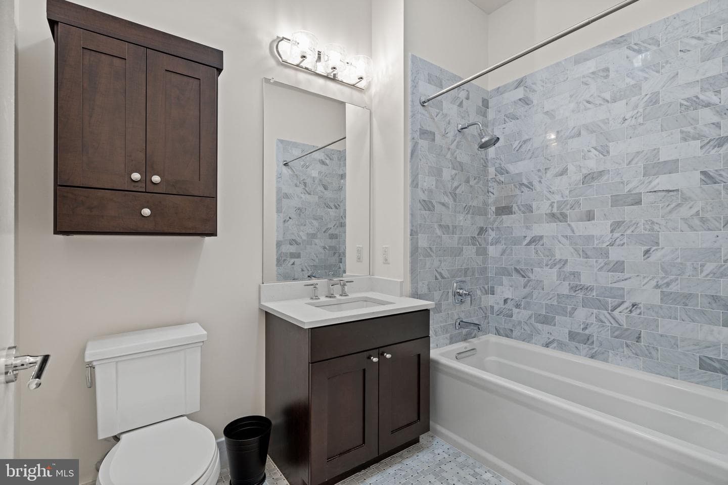 410 S Front St # 209 photo 45