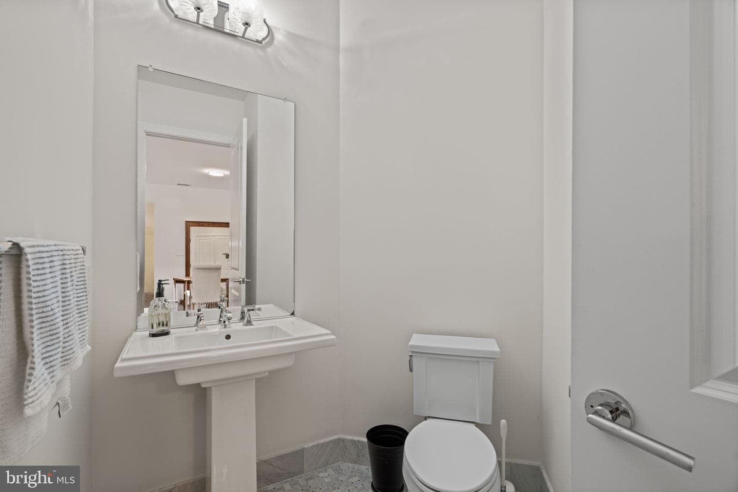 410 S Front St # 209 photo 48
