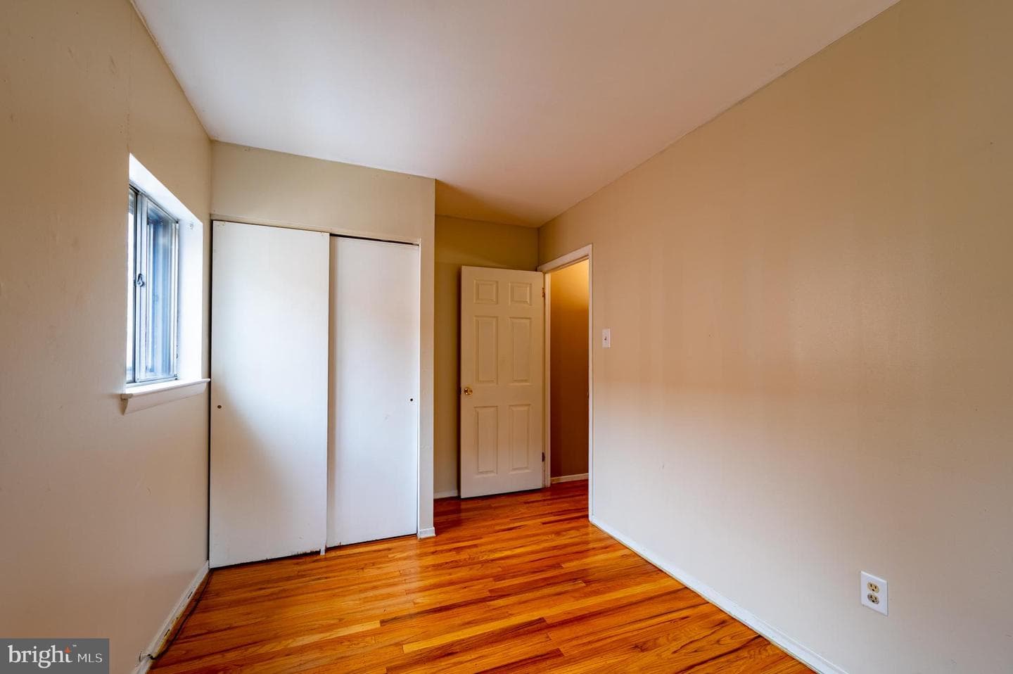 7218 Valley Avenue photo 31