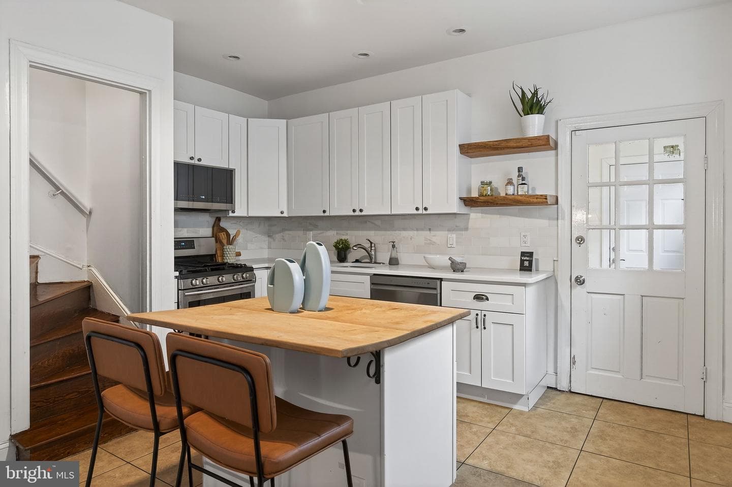 5110 Newhall Street photo 14