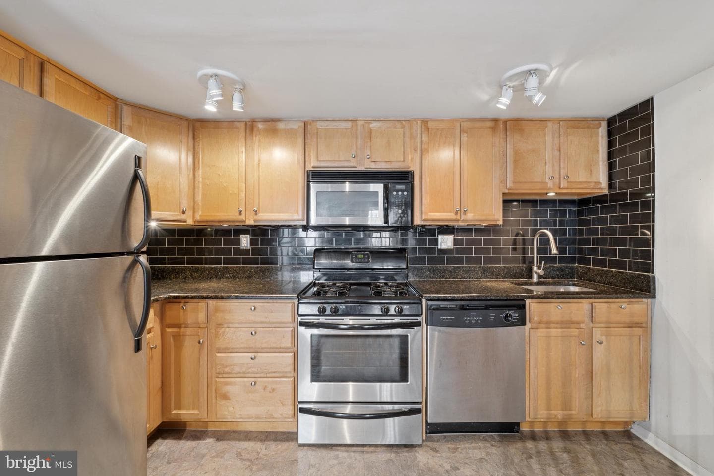1029 Spruce Street #304 photo 6
