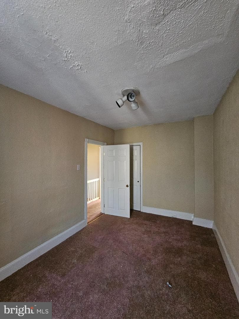 215 N Vodges Street photo 9