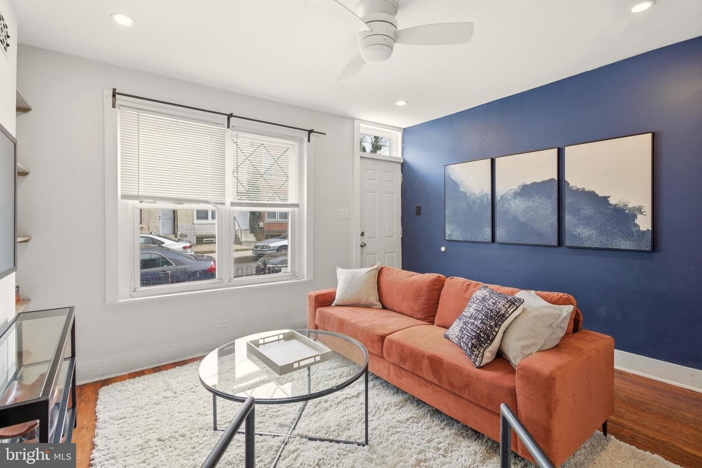 5824 Knox Street photo 3
