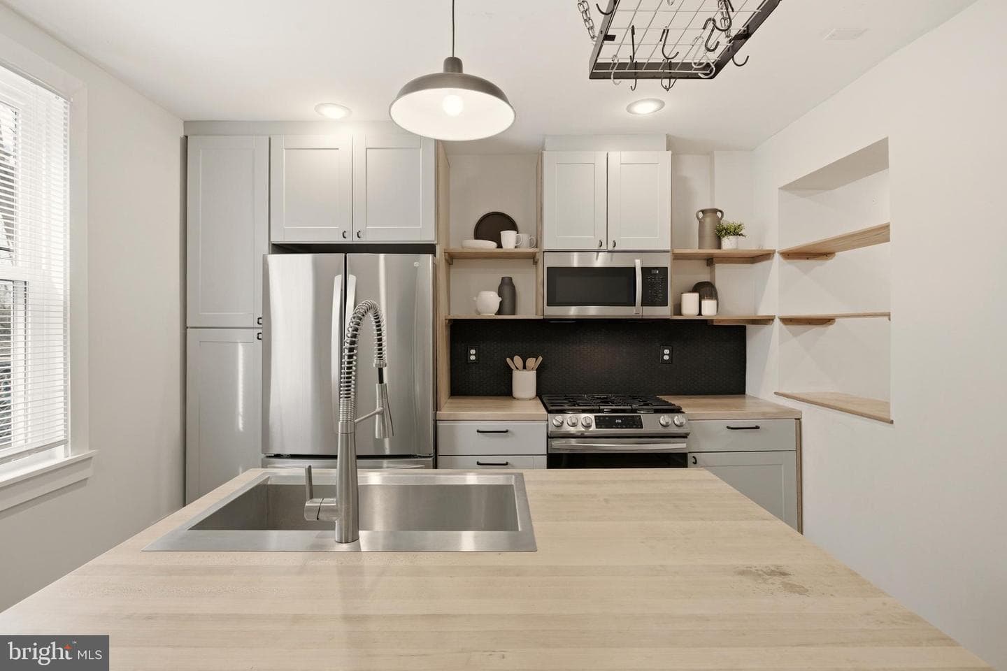 5824 Knox Street photo 7