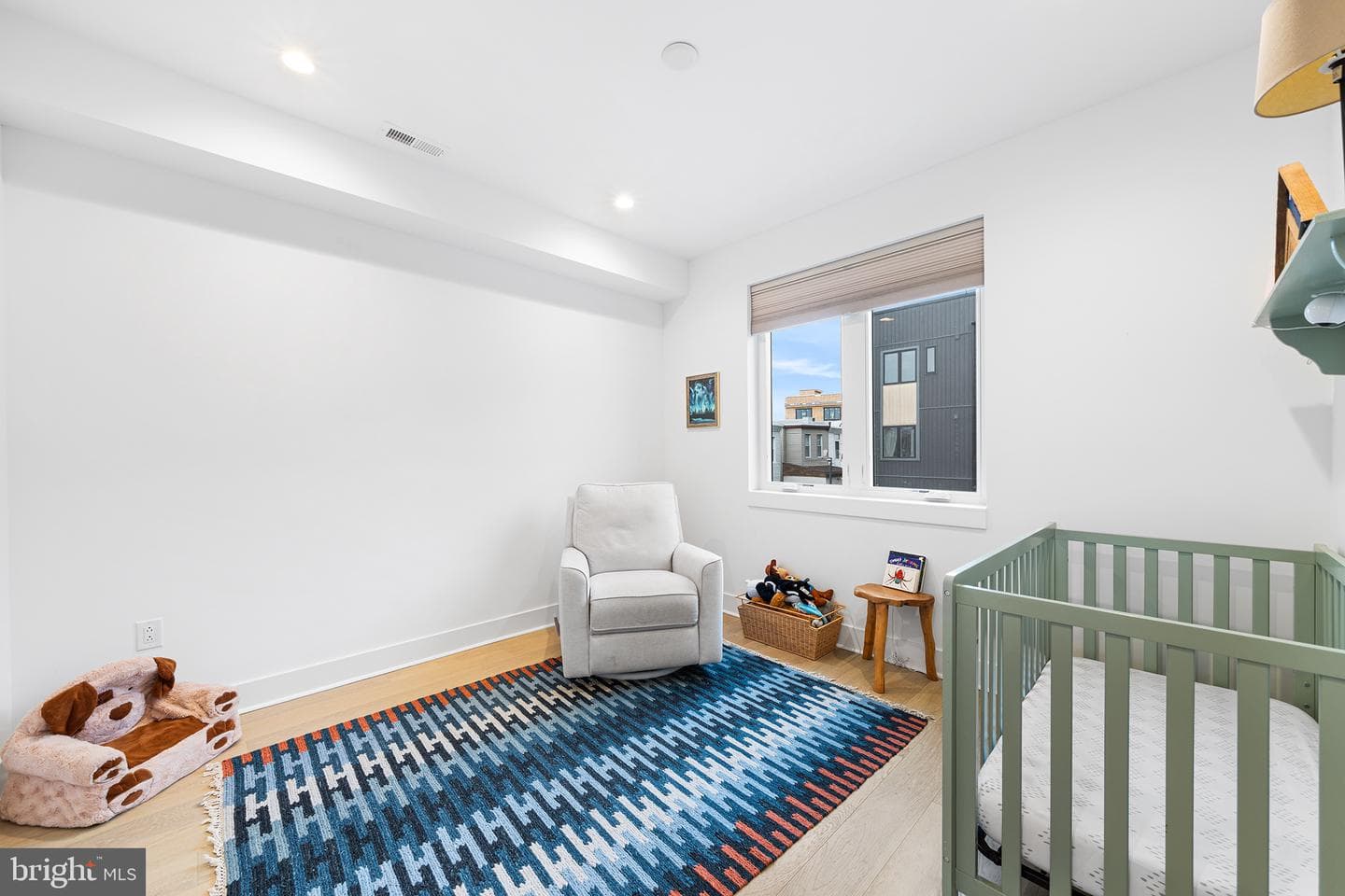 2512 E Cumberland Street photo 14