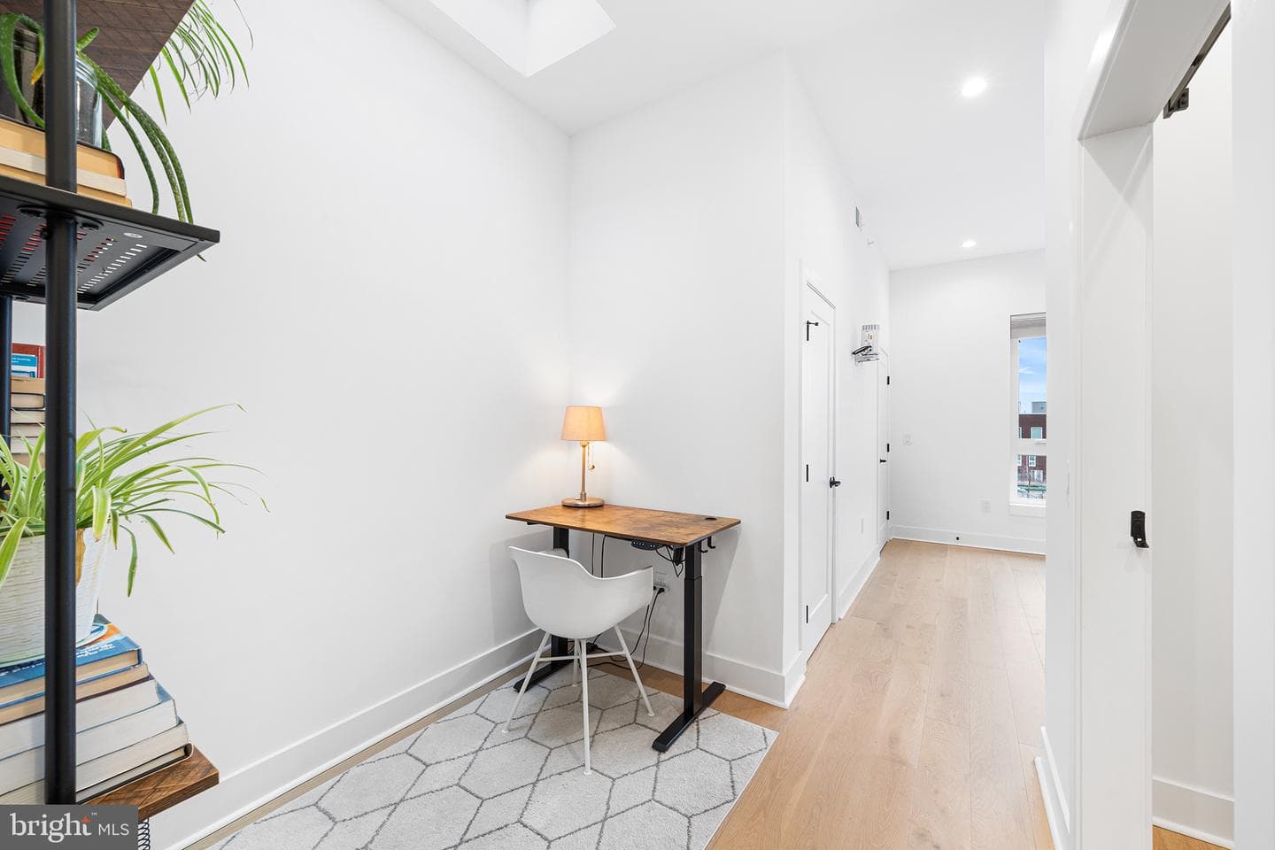2512 E Cumberland Street photo 20