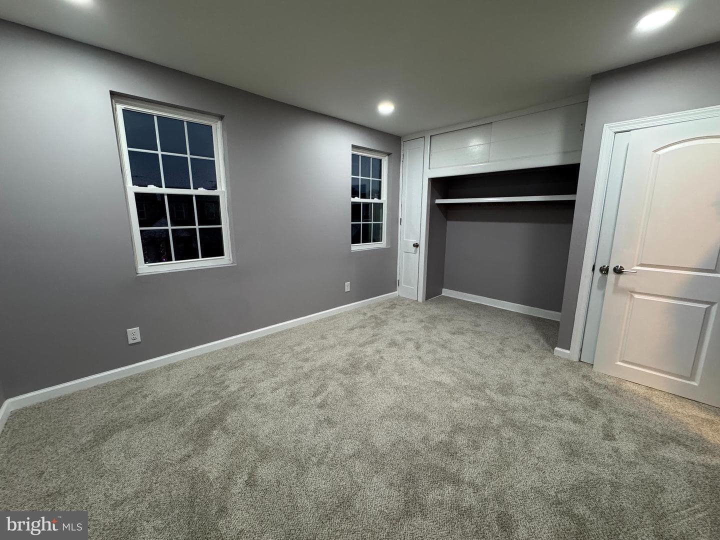 5441 Valley Street photo 9