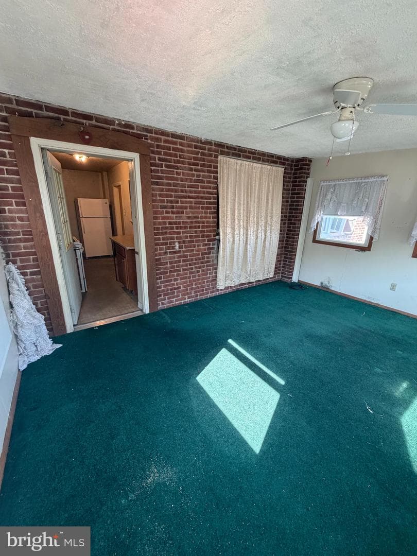 8045 Leon Street photo 10