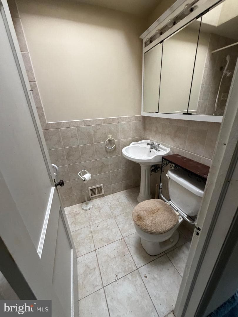 8045 Leon Street photo 14