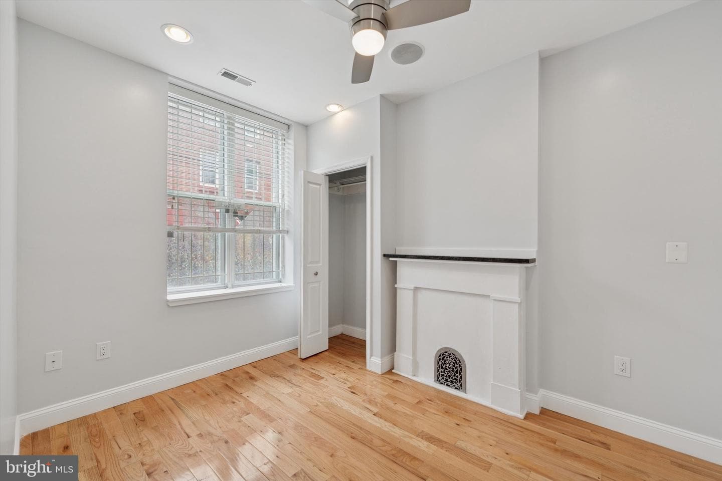 1825 N Willington Street photo 4