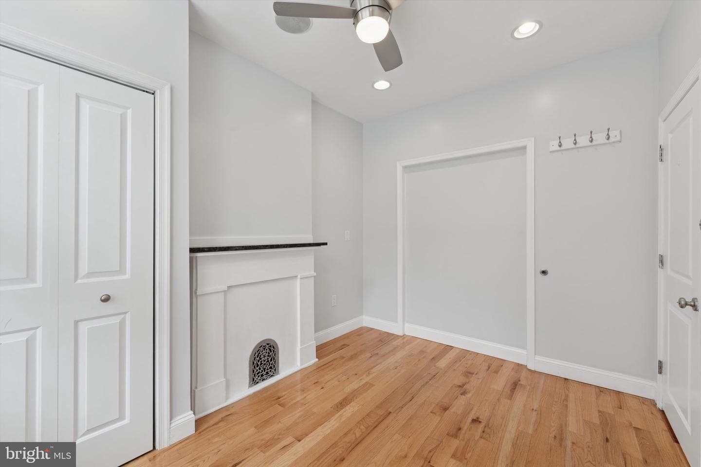 1825 N Willington Street photo 5