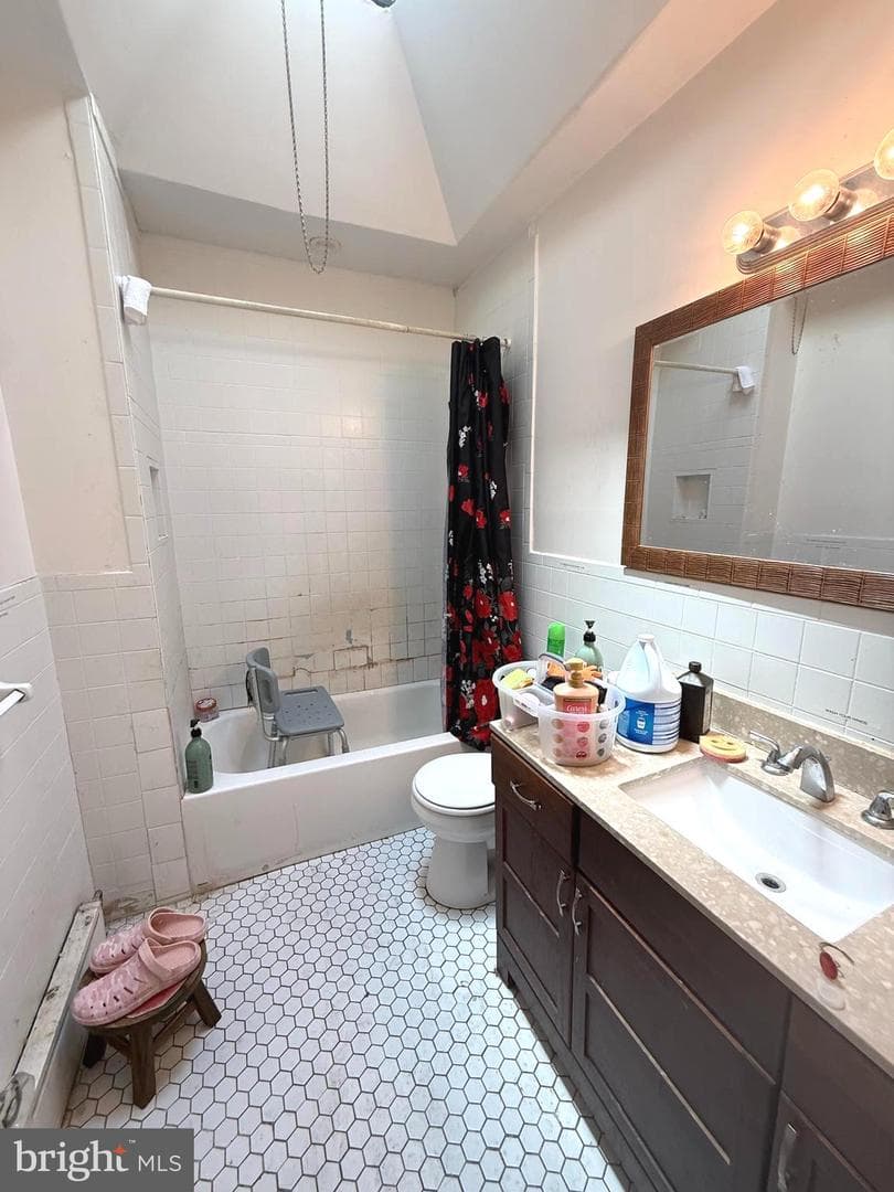 5819 Larchwood Avenue photo 17