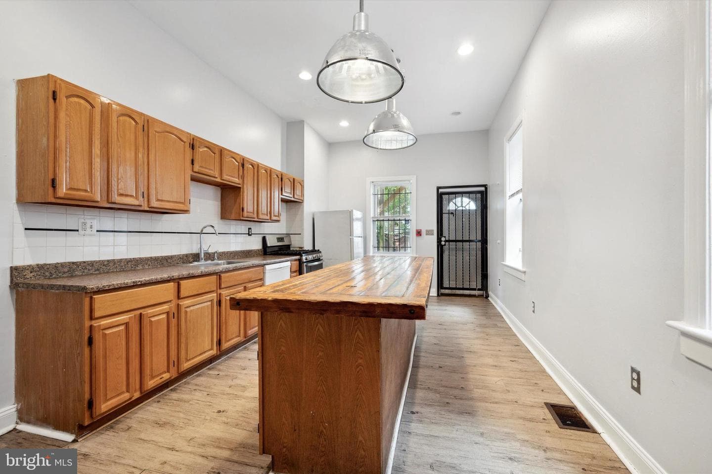 1852 N 17th Street photo 15