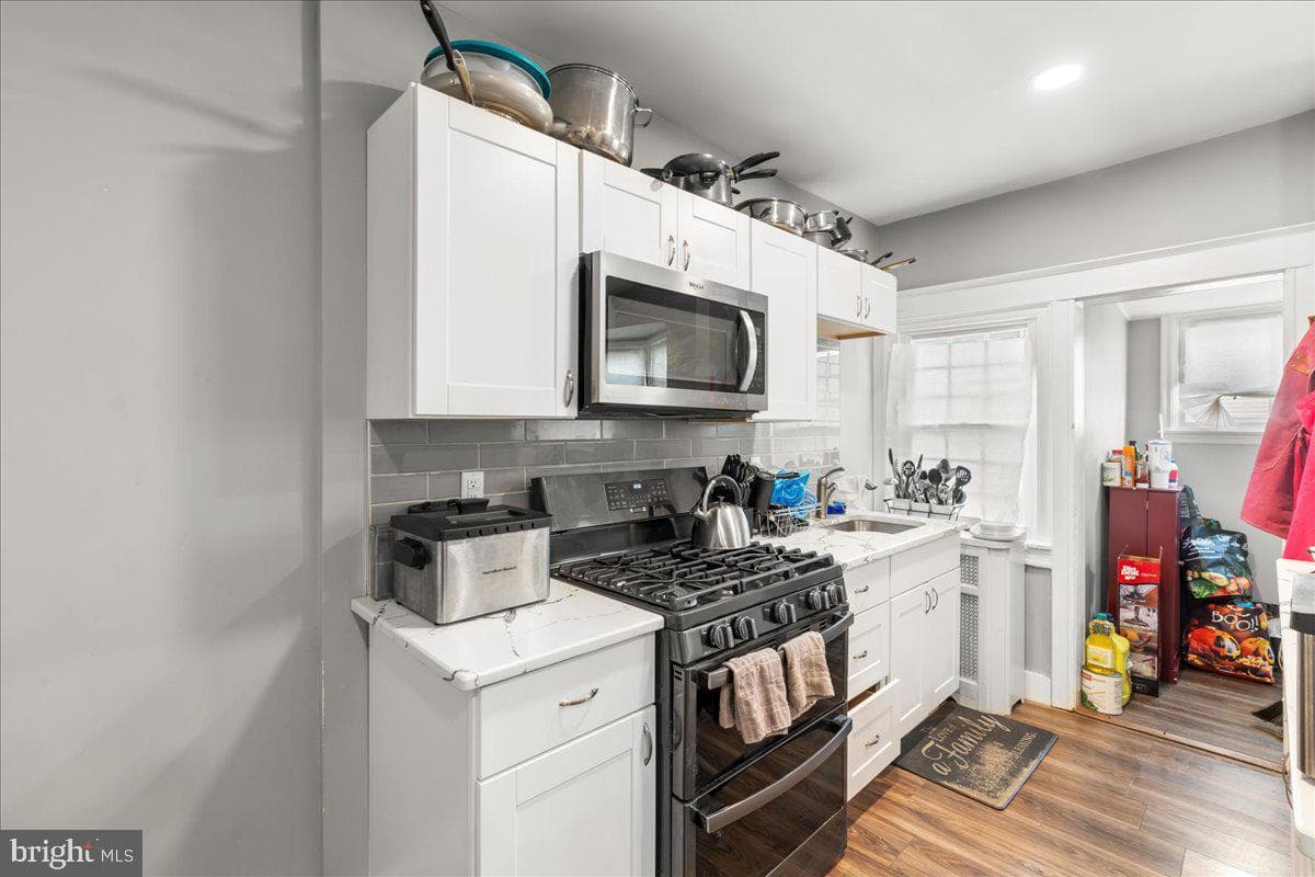 5211 Diamond St photo 14