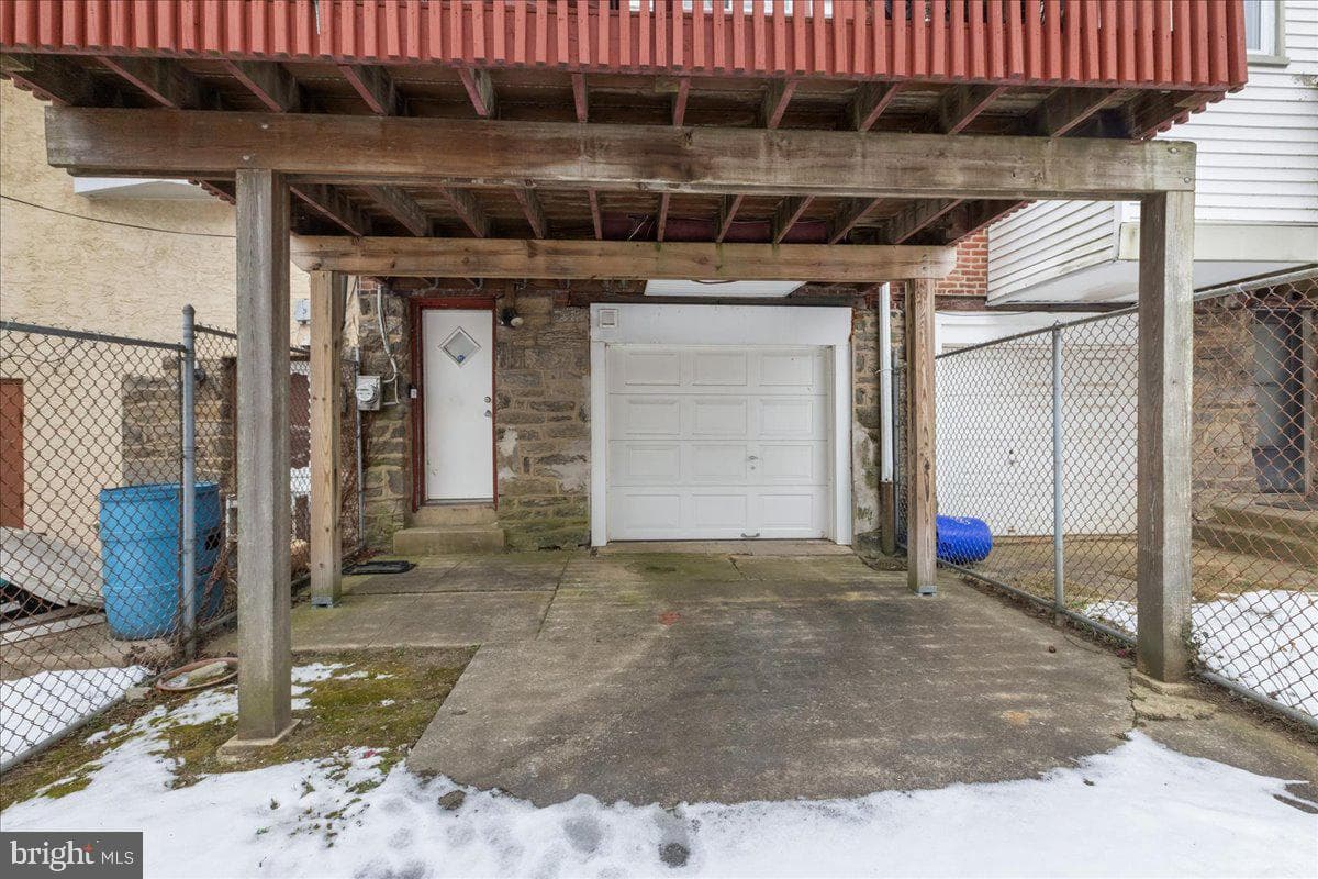 5211 Diamond St photo 30