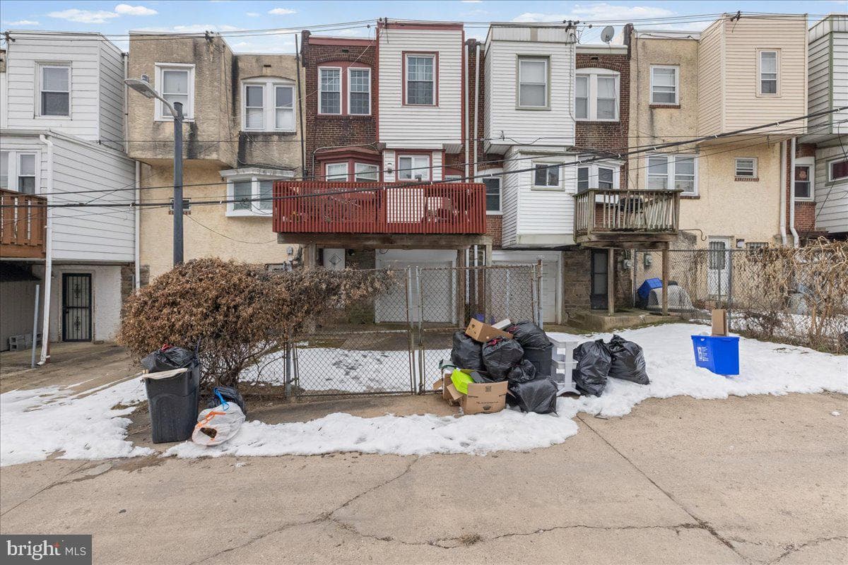 5211 Diamond St photo 32