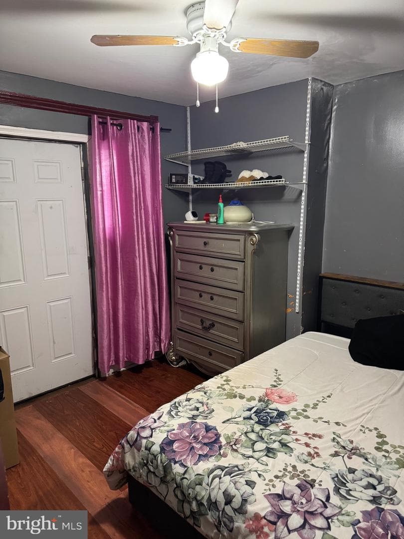 60 N Yewdall Street photo 22