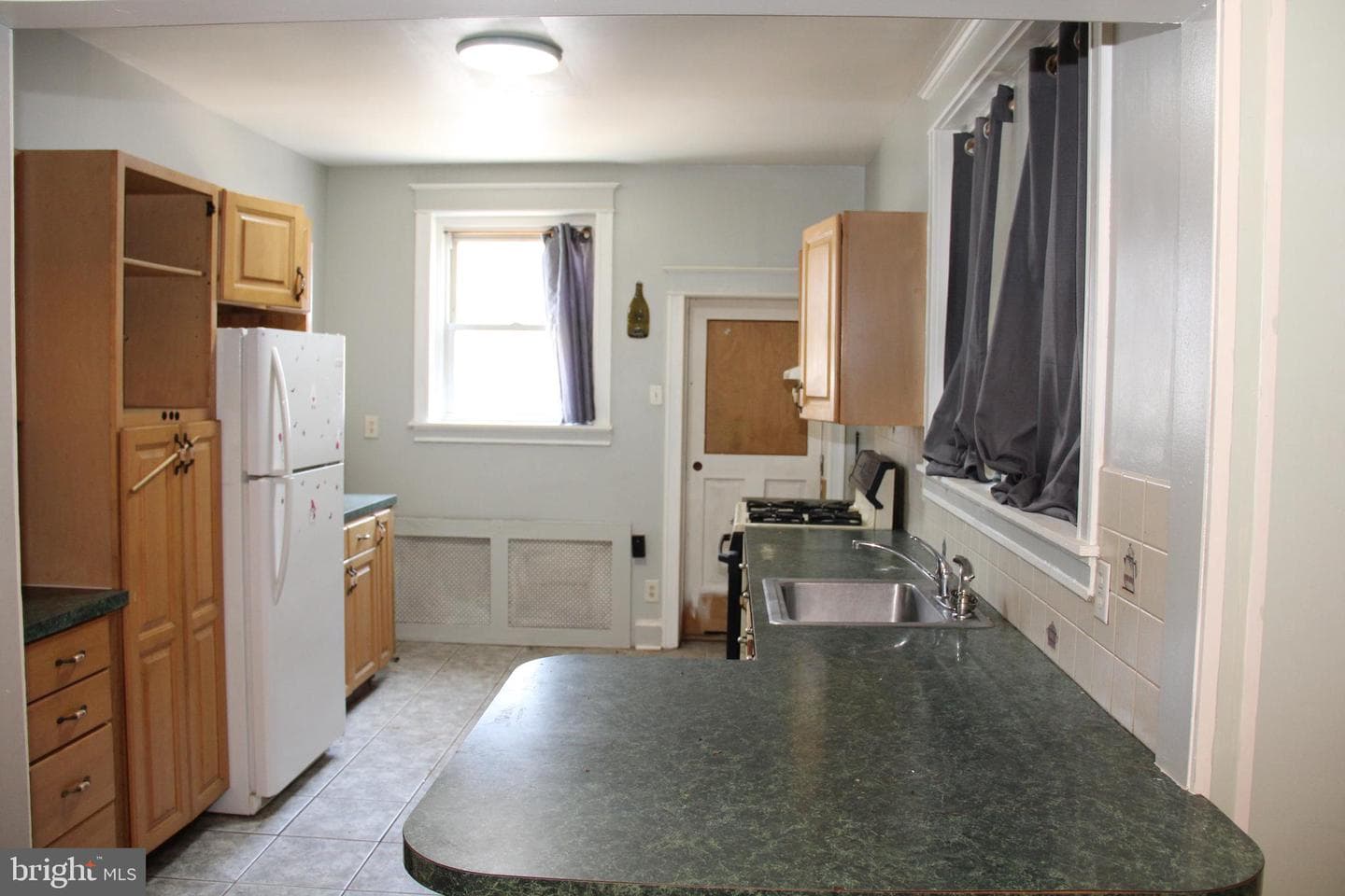 4621 G Street photo 10