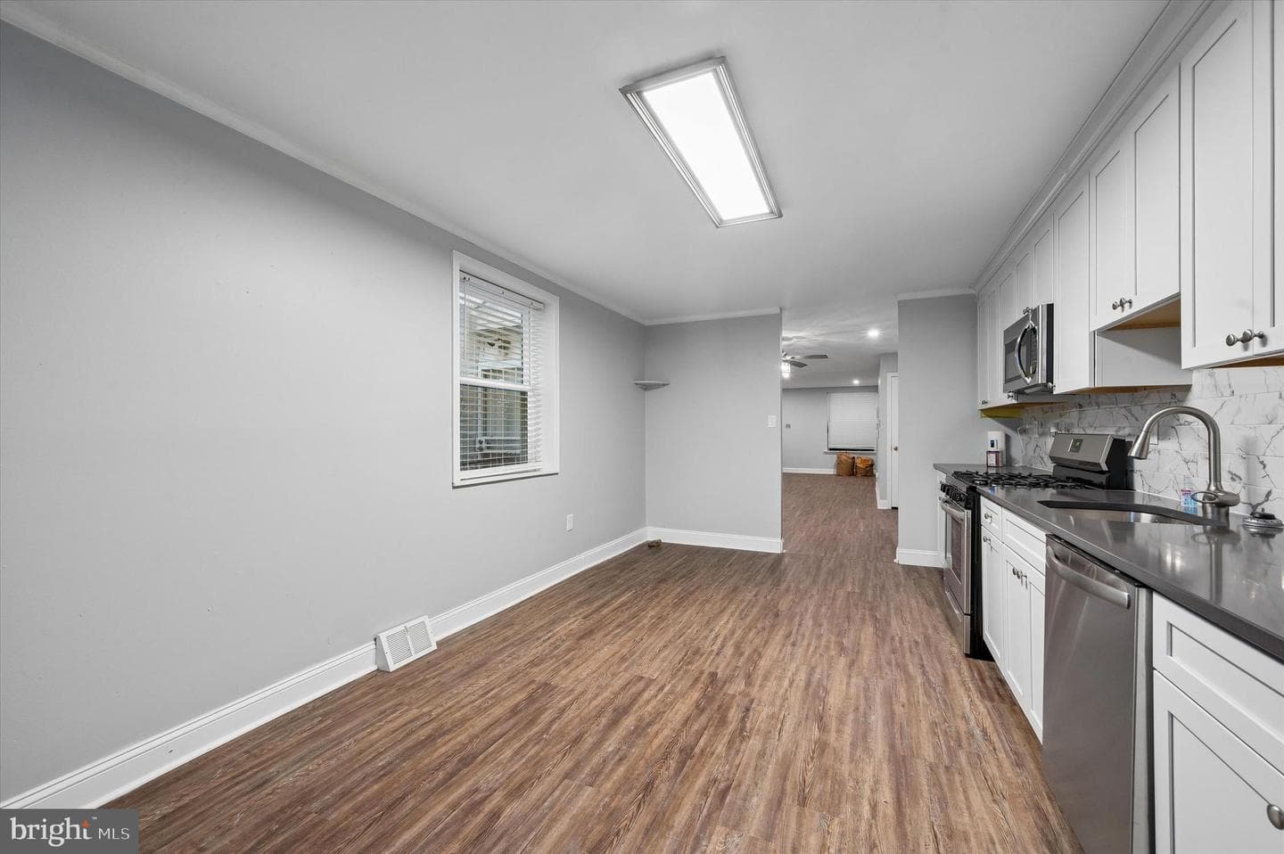 6129 Spruce Street photo 8