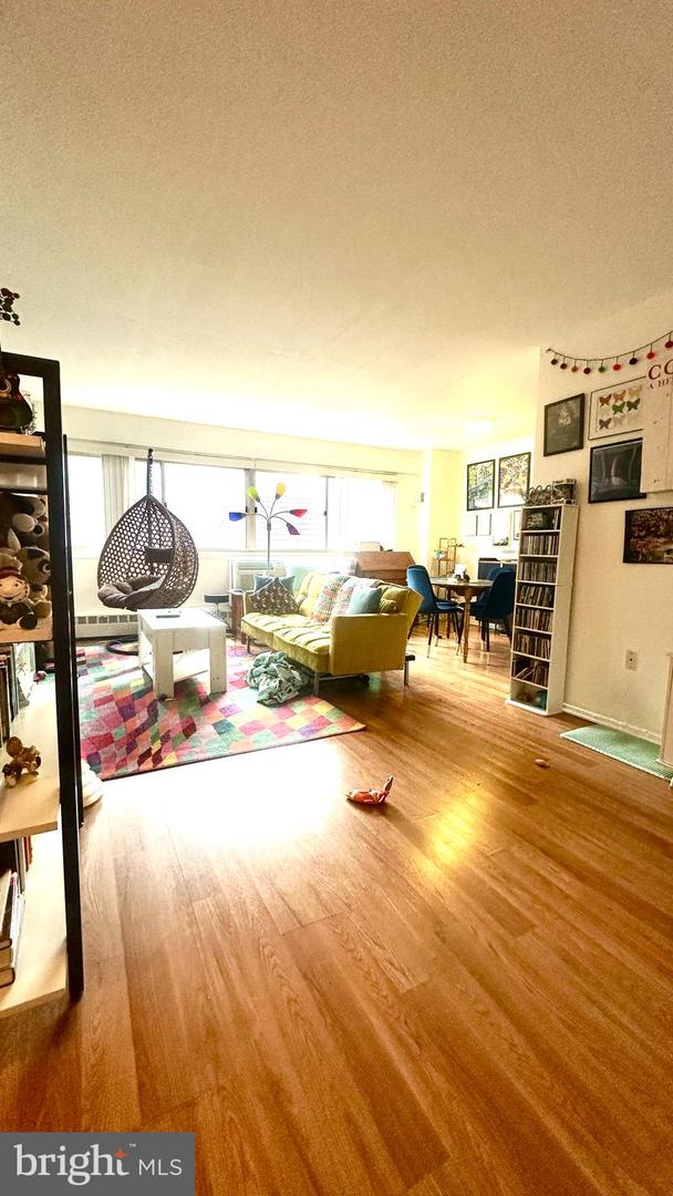 2101 Chestnut Street #317 photo 22