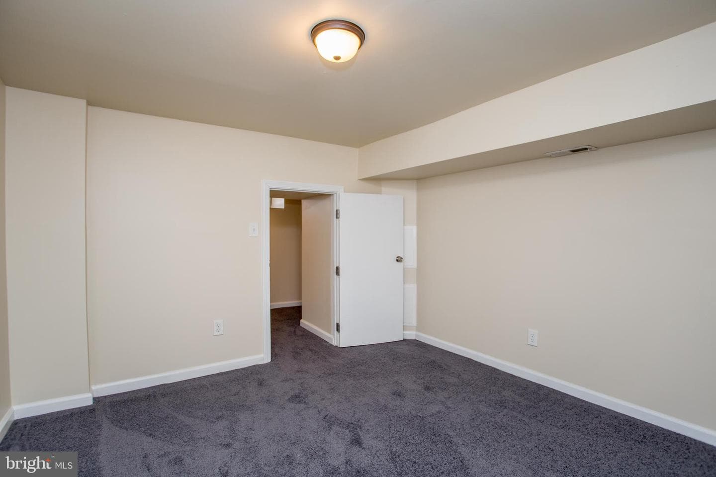 5230 Hazel Avenue photo 38