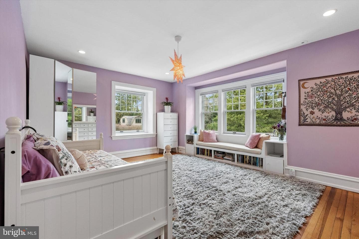 8111 Saint Martins Lane photo 40