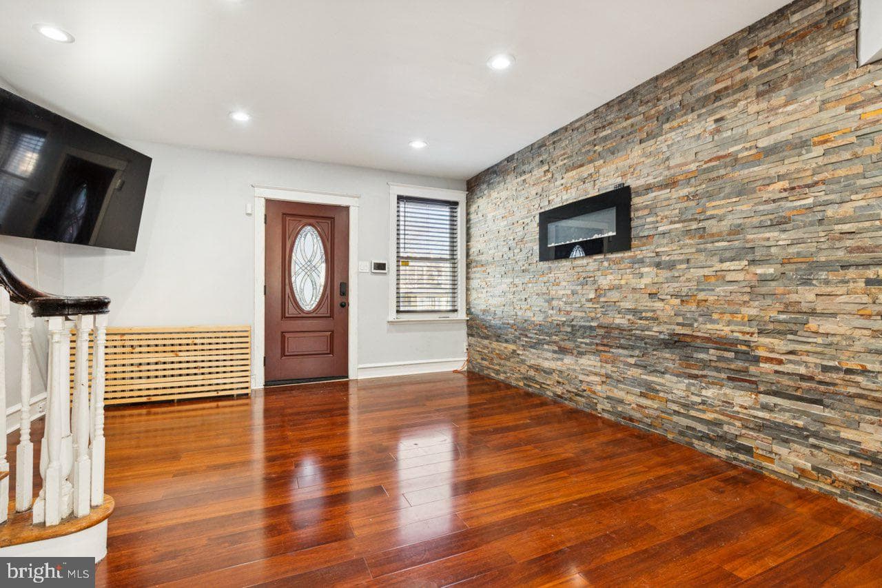 7012 Limekiln Pike
