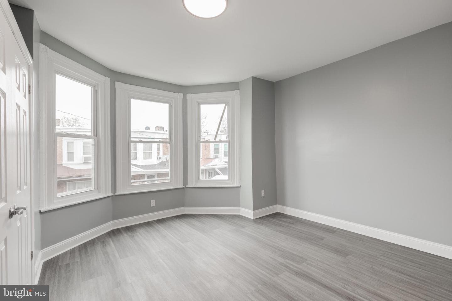 6142 Delancey Street photo 11