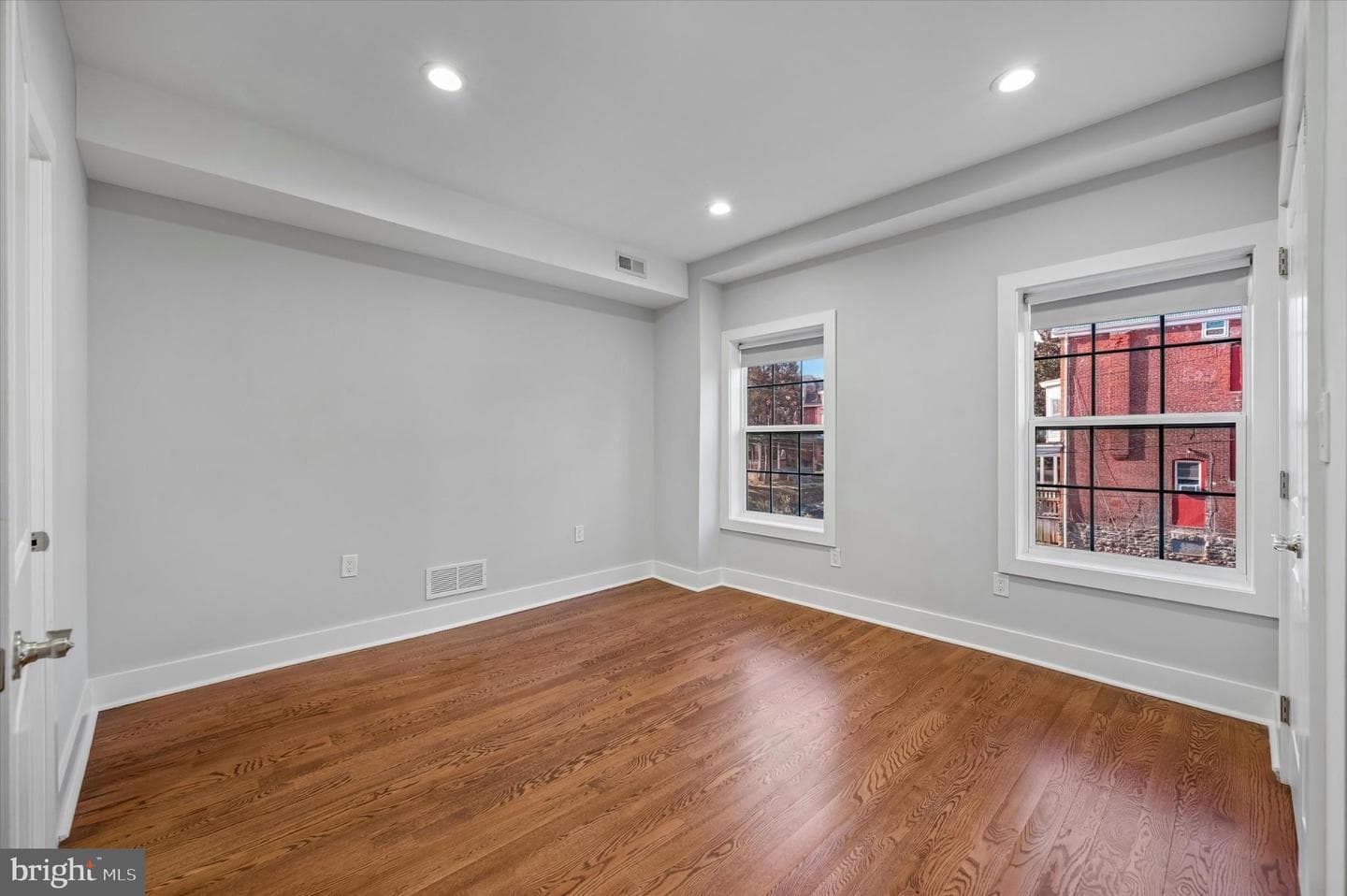 5225 Mckean Avenue photo 13