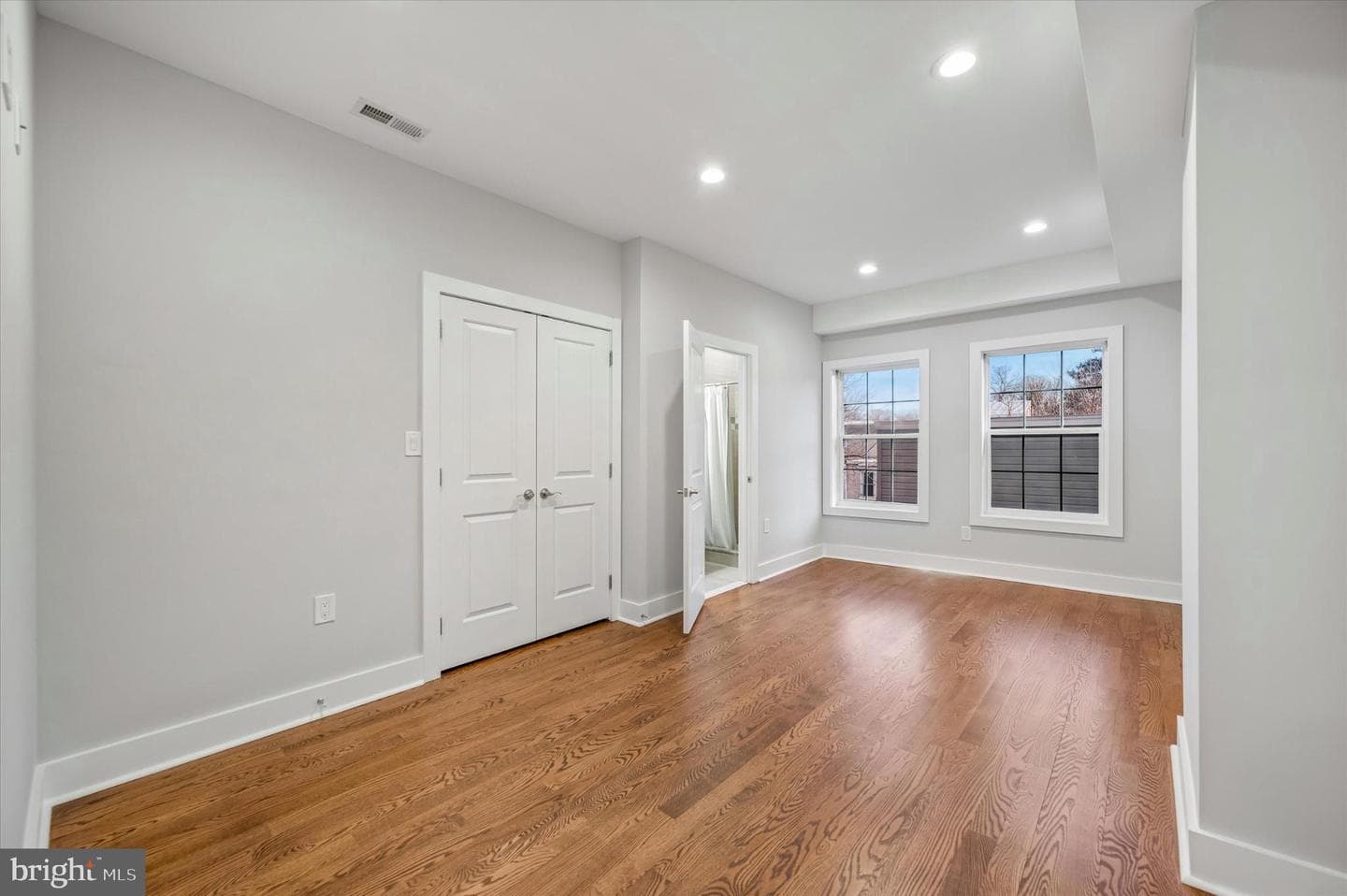5225 Mckean Avenue photo 20