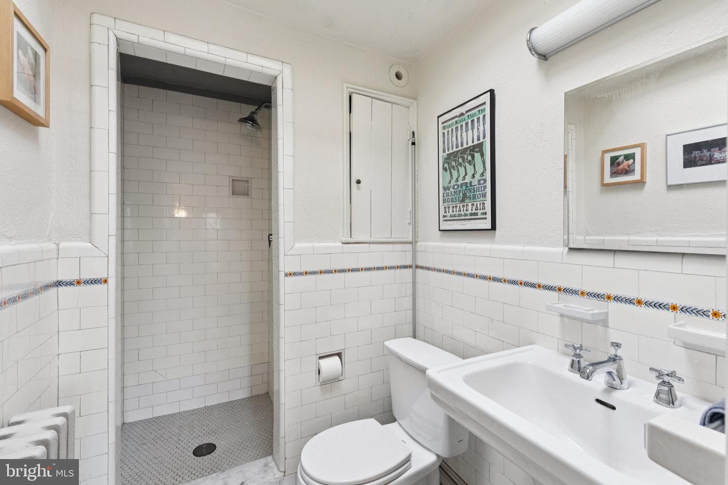 2420 Pine Street photo 25