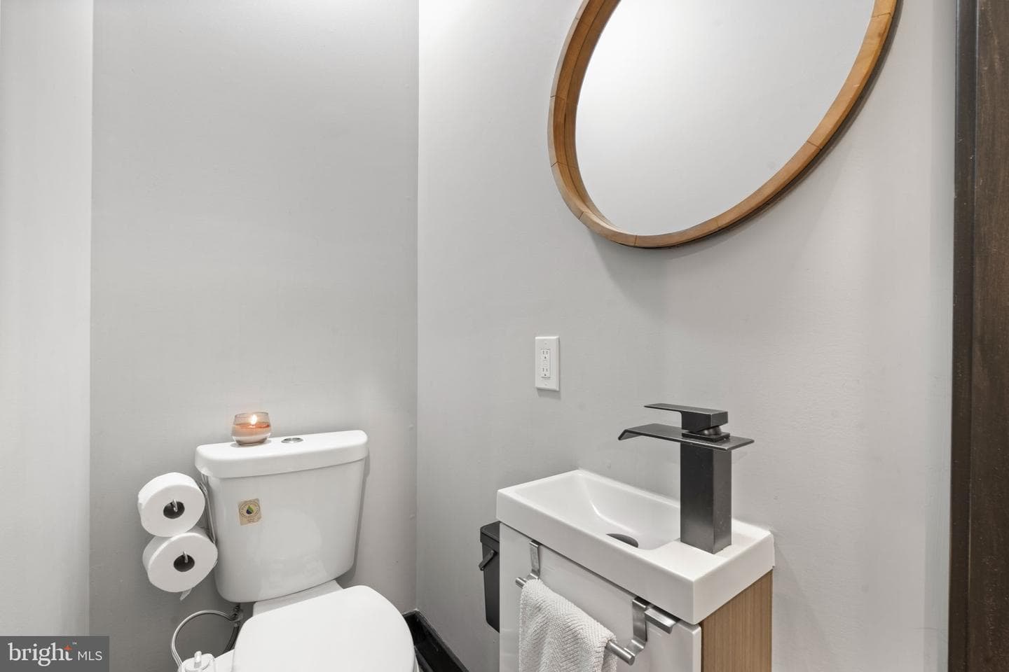2674 Martha Street photo 13