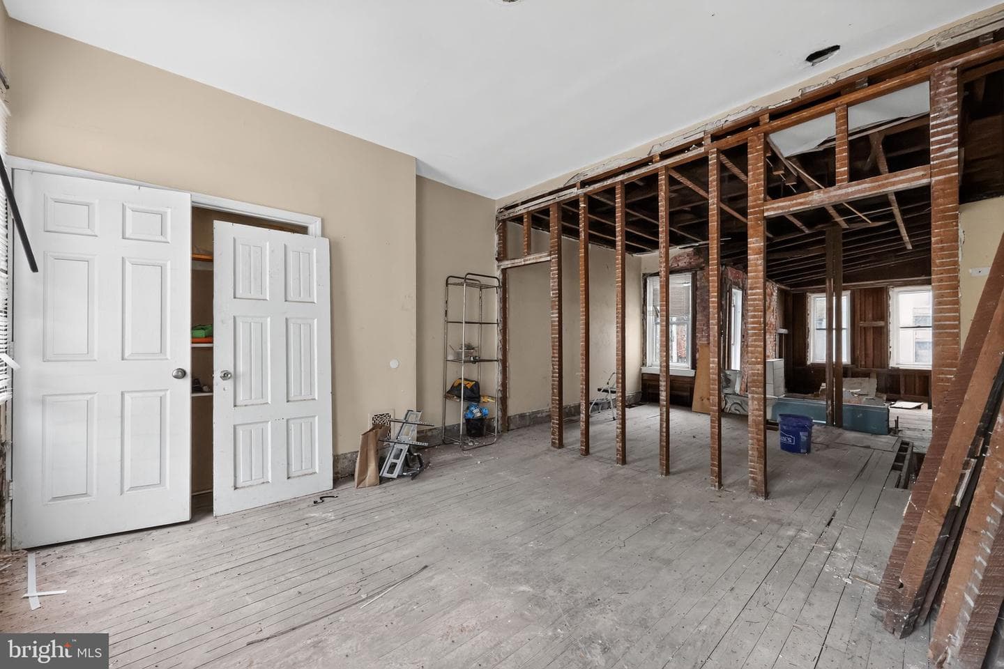 1752 N Lecount Street photo 5