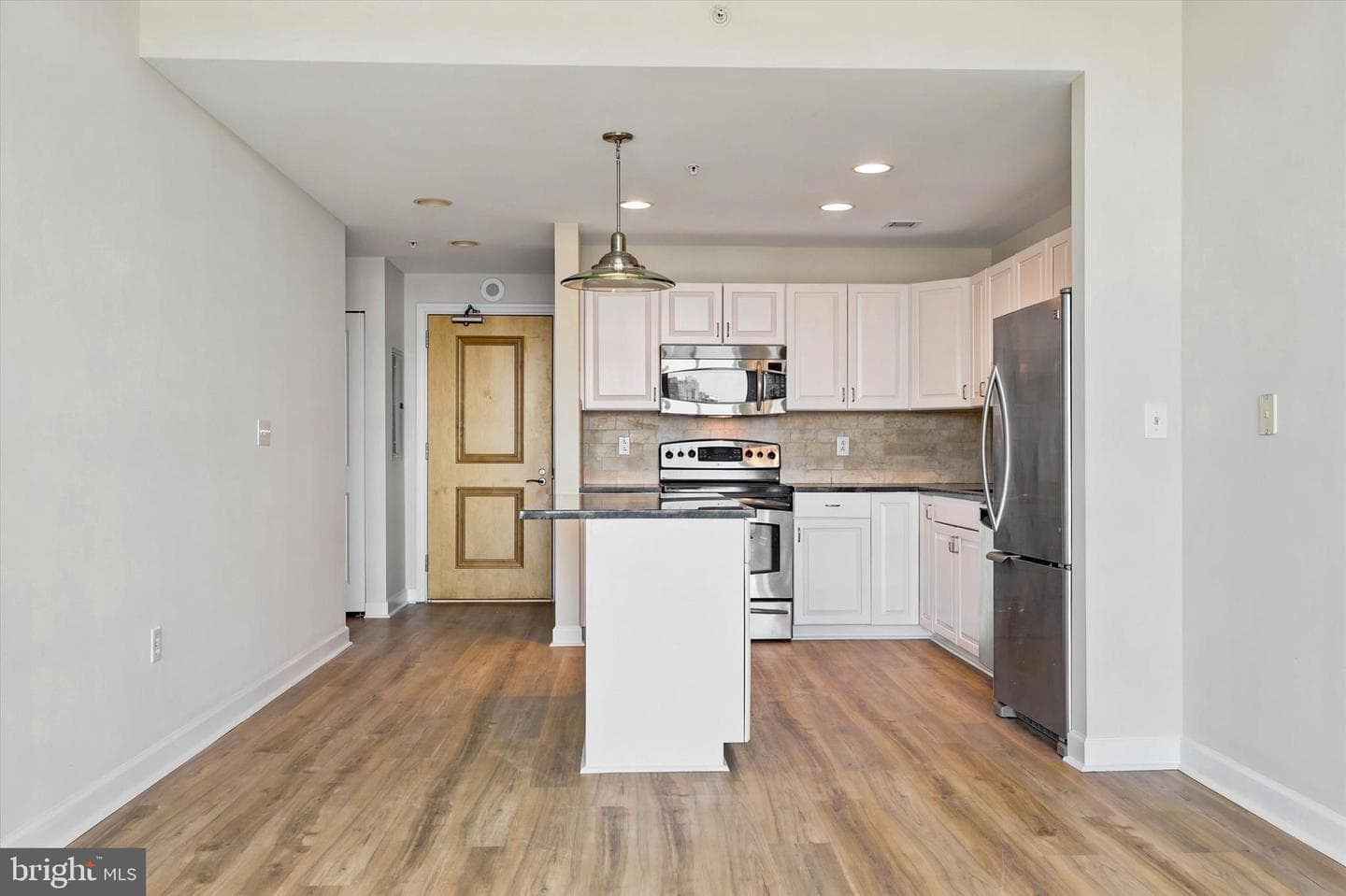 901 N Penn St # F903 photo 10