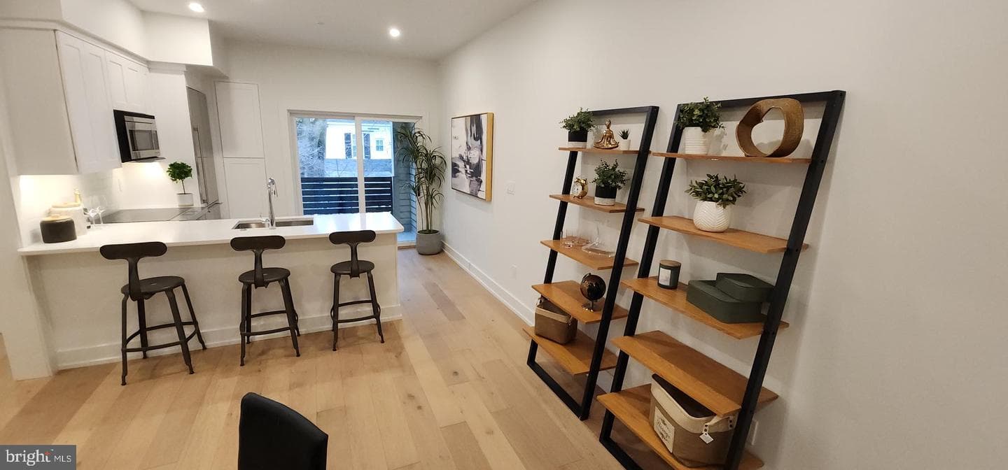 8610 Evergreen Place #201 photo 5