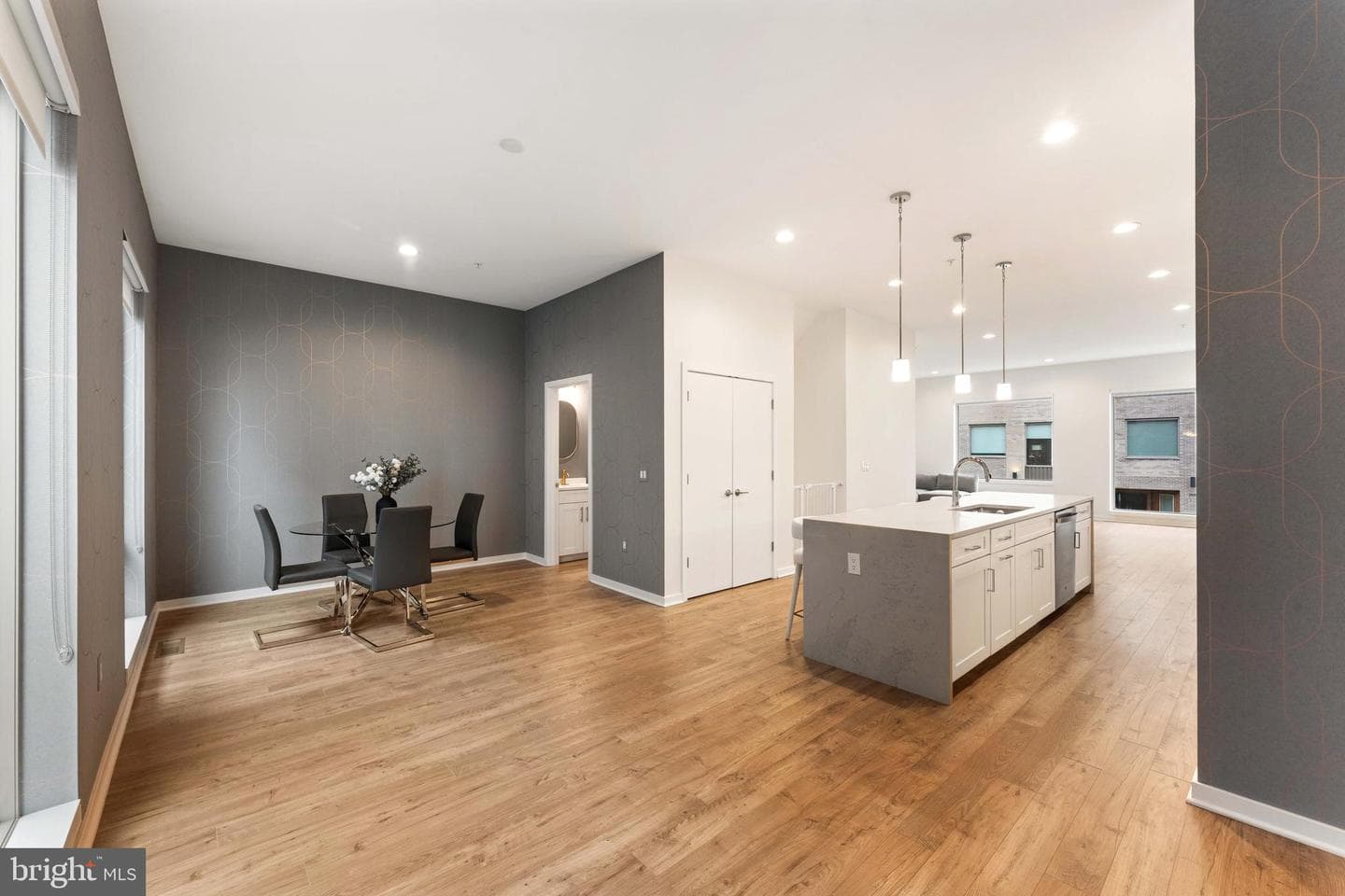 3208 Parkview Walk photo 20
