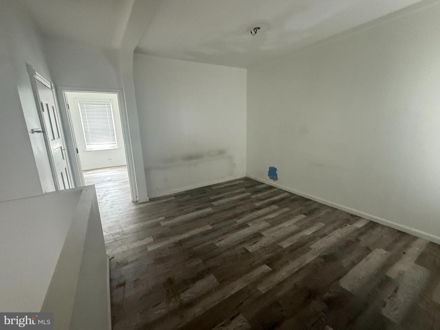 819 E Russell Street photo 5