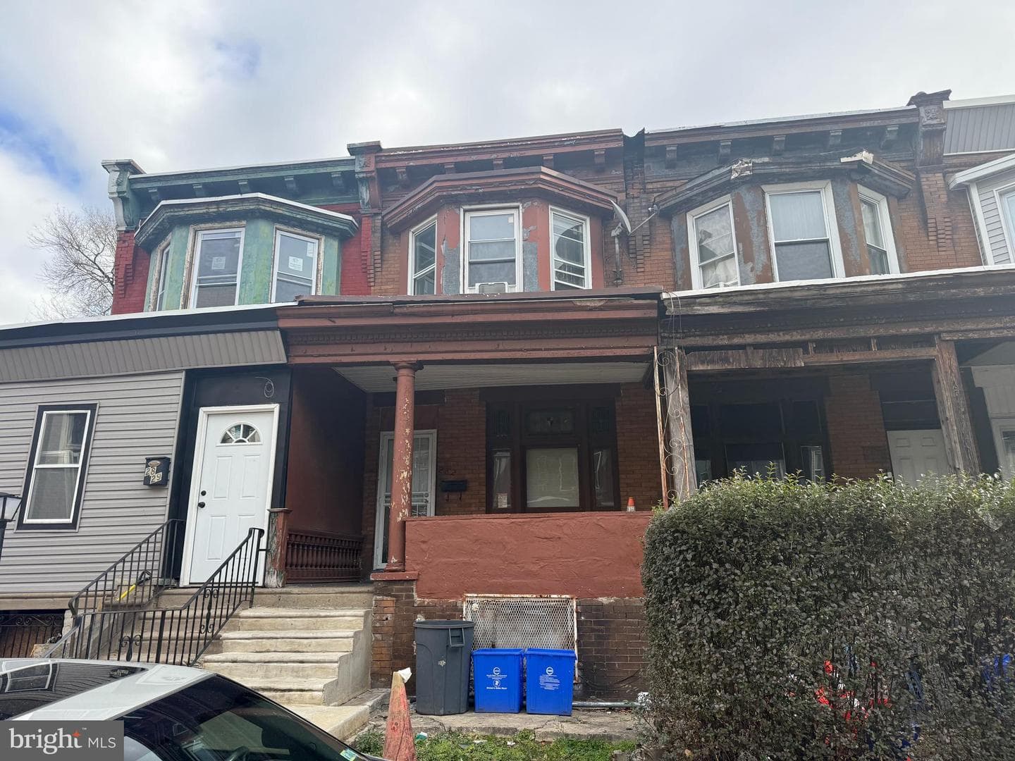 2827 N Croskey Street photo 1