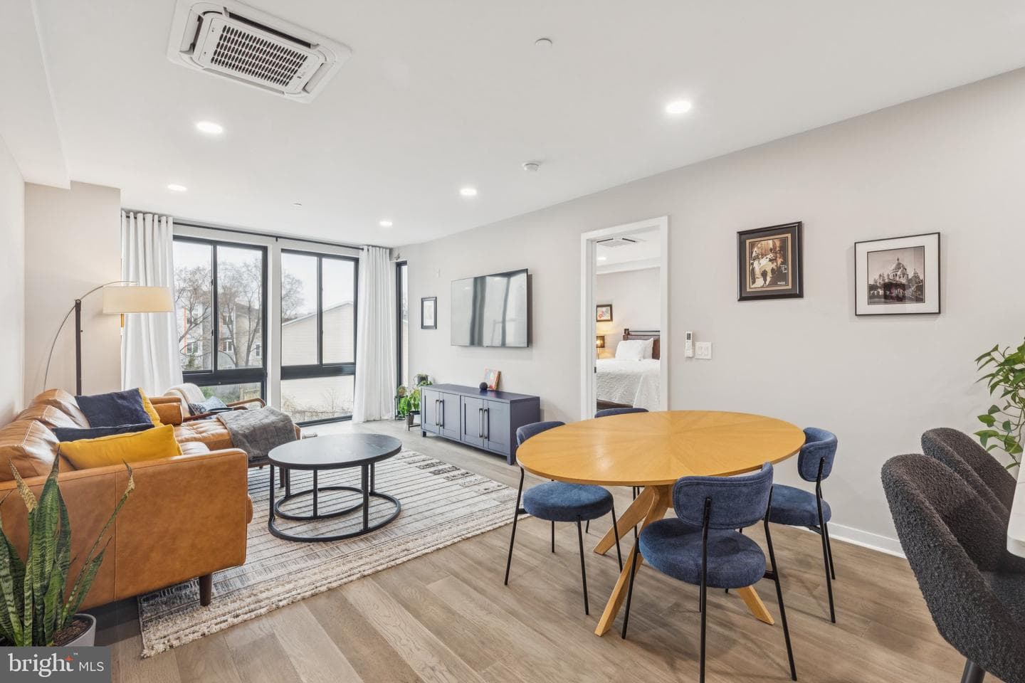 1648-50 Ridge Avenue #301 photo 11