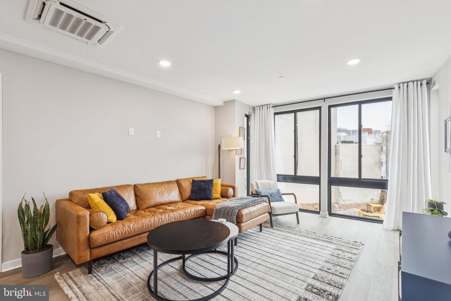 1648-50 Ridge Avenue #301 photo 15