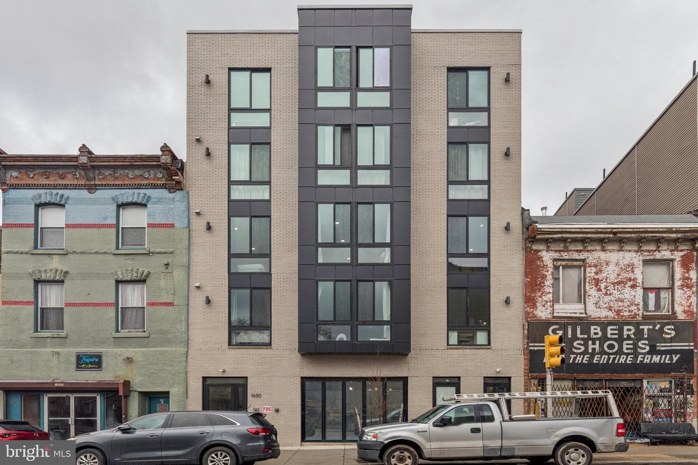 1648-50 Ridge Avenue #301 photo 33