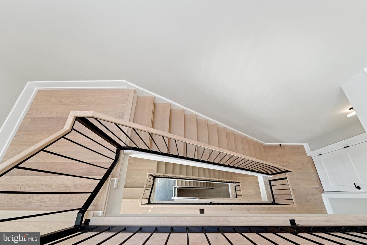 202 Kalos Street photo 20