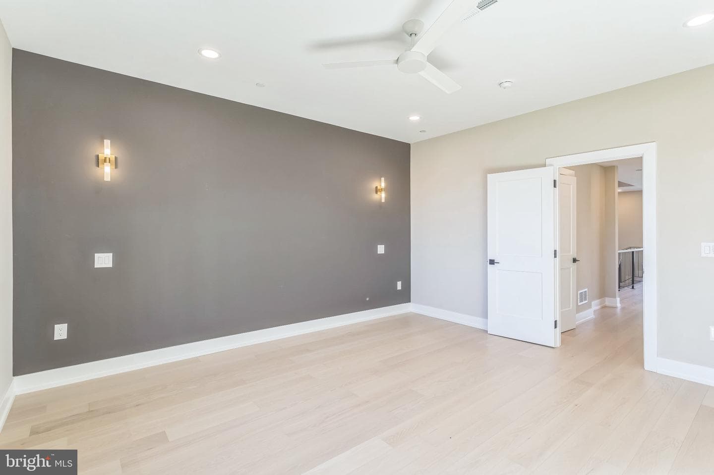202 Kalos Street photo 22
