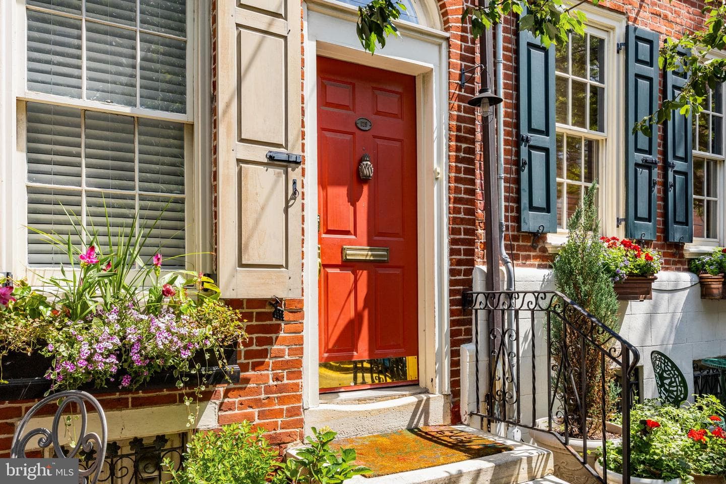 129 Bainbridge Street photo 55