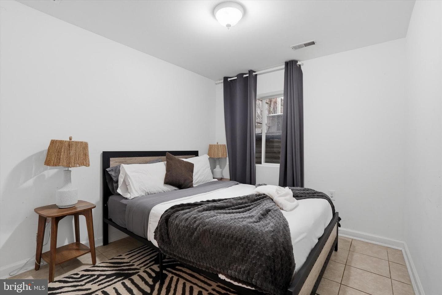 1011 N Orianna Street photo 11